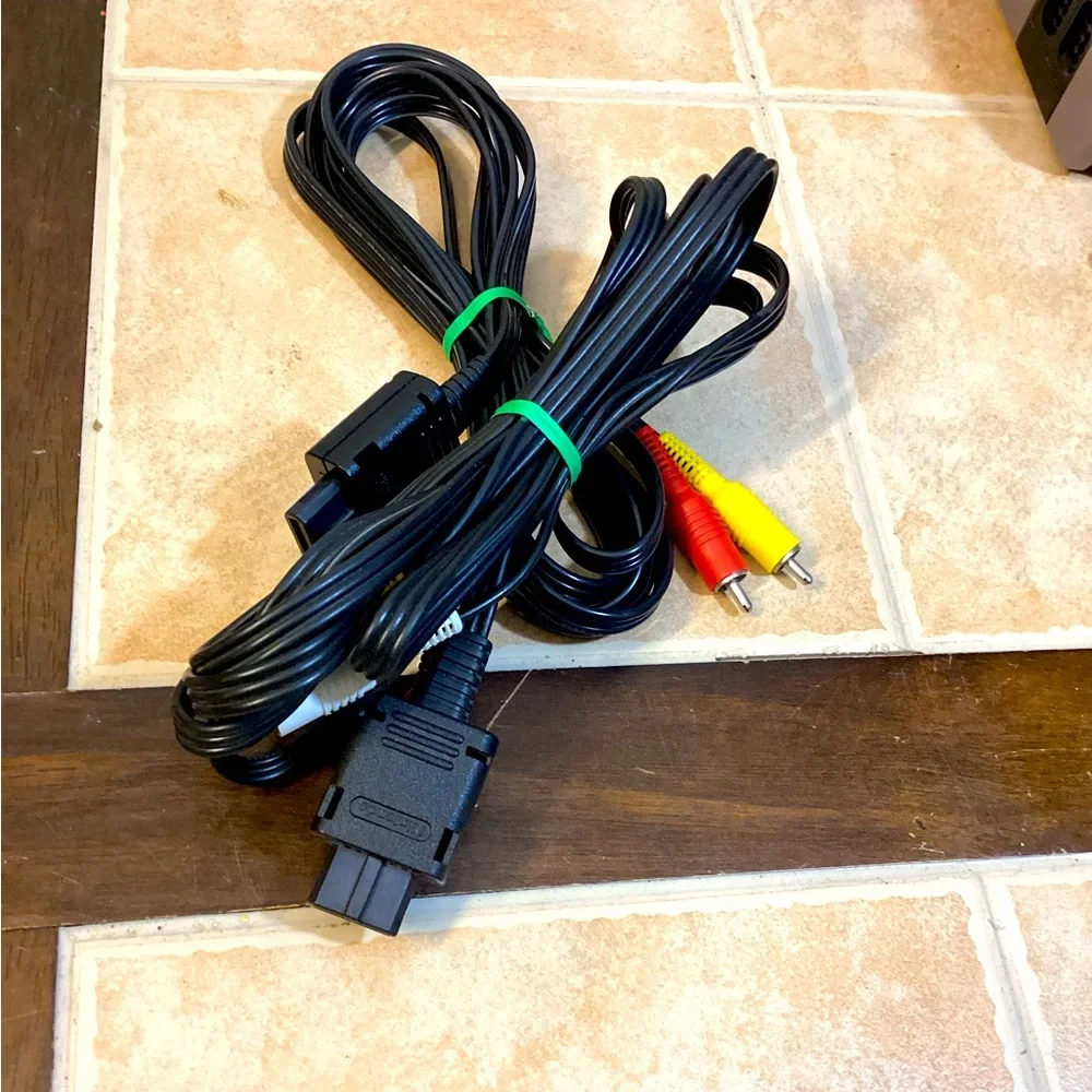 OFFICIAL Genuine OEM Nintendo AV Audio Visual Composite Cable Cord GameCube N64